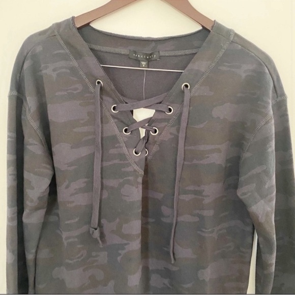 Sanctuary Blue Camo Lightweight Sweatshirt Lace up Neck Pullover Size Small New - Picture 2 of 8